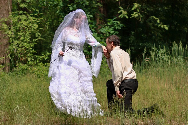 Na svatební obřad v přírodě je lepší se řádně připravit